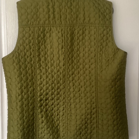 Woman’s Green Light Vest/Shell - Picture 2 of 2